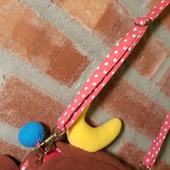Balloon Monkey with Banana Kids Purse - Picture 6 of 8